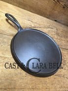 1880’s Era one of a kind and hard to find. Sidney Holloware ’Script’ Logo #8 Round Griddle. A wonderful gift for you or