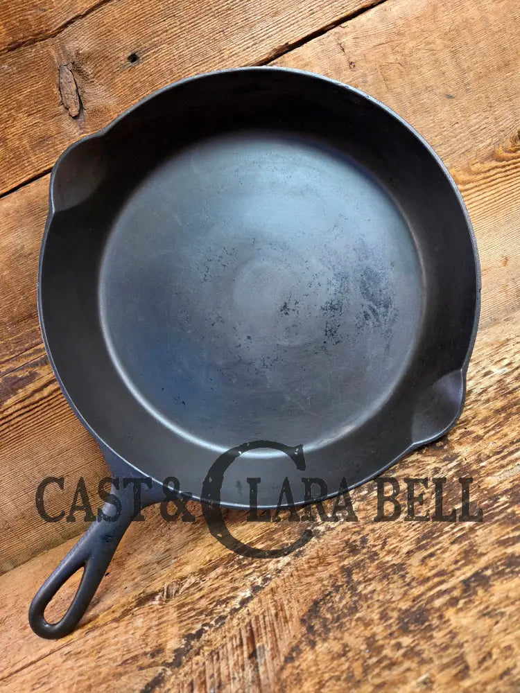1890-1910 Erie (Griswold) #9 Cast Skillet 710 C. 3rd Series Model a wonderful example of Erie craftsmanship. GREAT