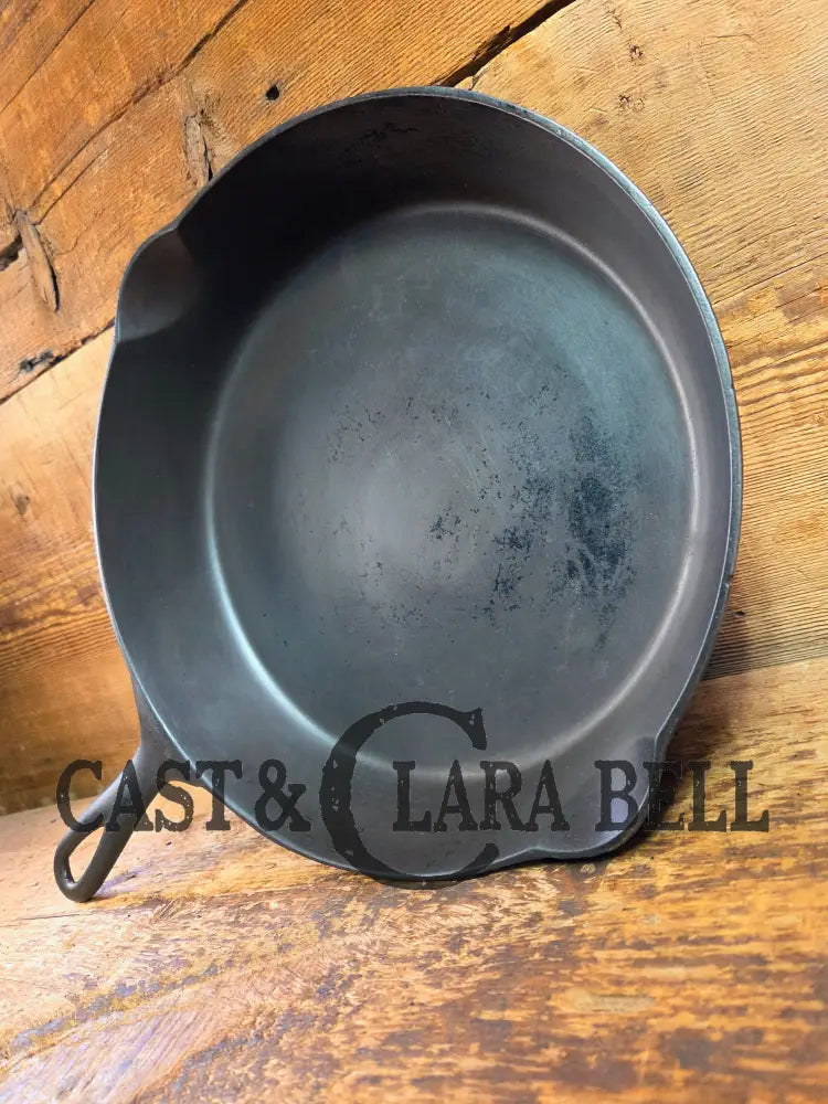 1890-1910 Erie (Griswold) #9 Cast Skillet 710 C. 3rd Series Model a wonderful example of Erie craftsmanship. GREAT