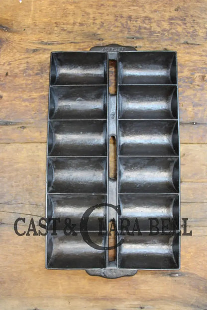 1890’S New England Style ’French Roll’ Style Cast Iron Bakeware Bakeware
