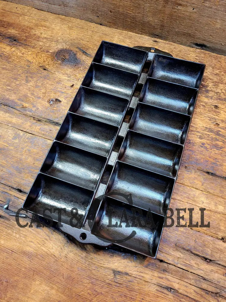 1890’S New England Style ’French Roll’ Style Cast Iron Bakeware Bakeware