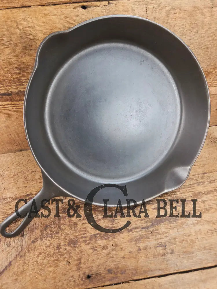 1891-1905! HTF Wagner #9 Arc logo cast iron skillet. Earliest Wagner pattern made. Spectacular Skillet