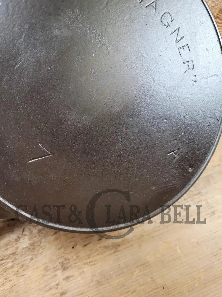 1891-1905! Htf Wagner #7 Arc Small Logo Cast Iron Skillet With A Makers Mark. Earliest Pattern