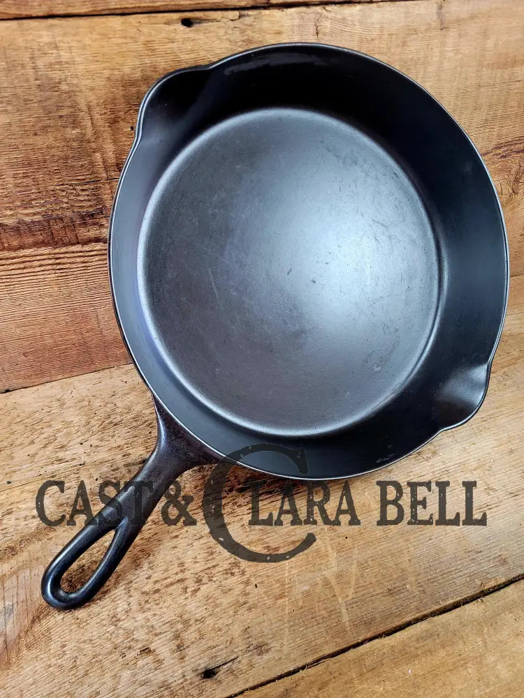 1895-1910 2Nd Series Erie #9 Cast Iron Skillet With ’D’ Makers Mark. A Collector Favorite!