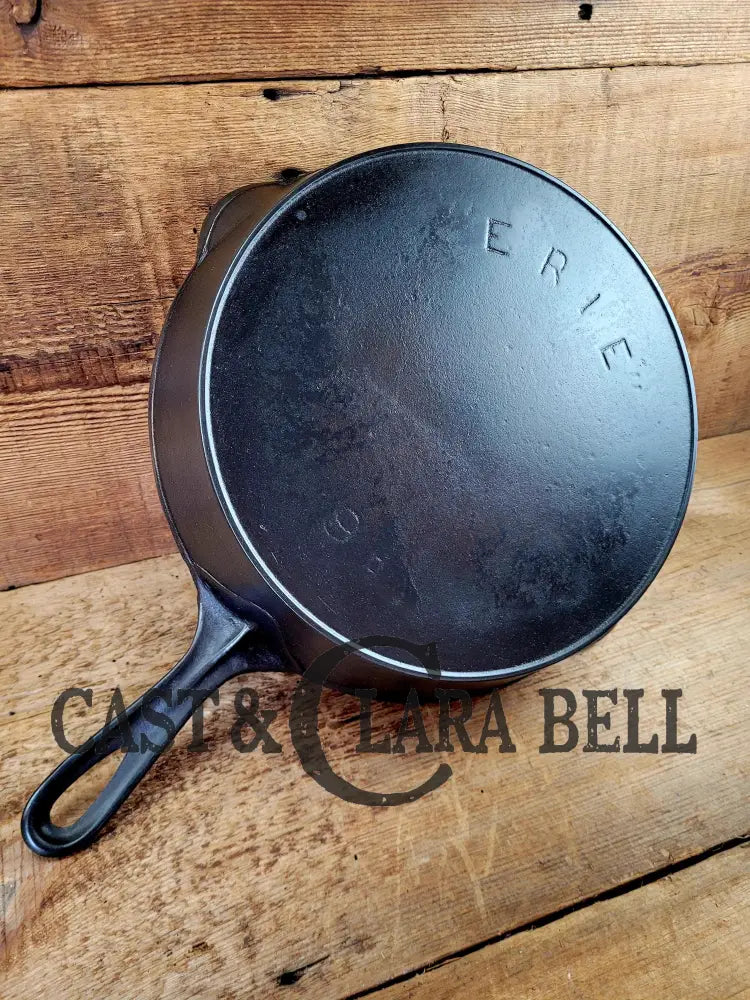 1895-1910 2Nd Series Erie #9 Cast Iron Skillet With ’D’ Makers Mark. A Collector Favorite!