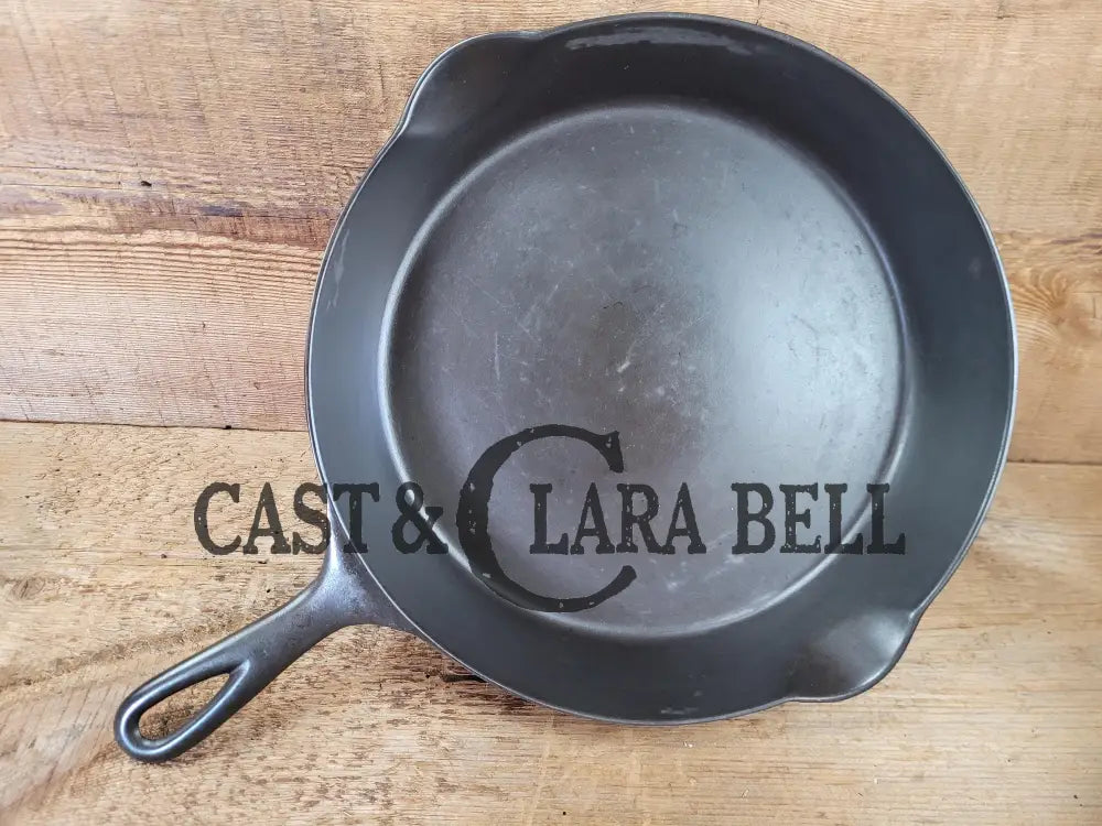 1895-1910 2Nd Series Erie #9 Cast Iron Skillet With ’D’ Makers Mark. A Collector Favorite!