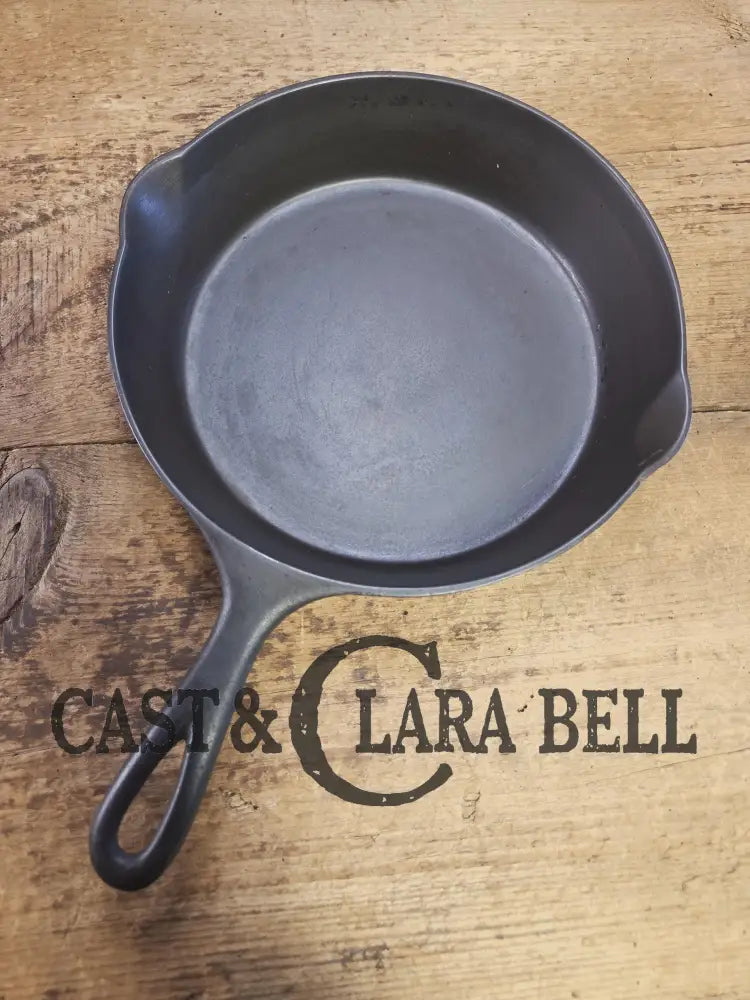 1910’s (Second Series) HTF ’Wagner’ Straight logo #7 Skillet with Heat Ring. GORGEOUS!! Skillet