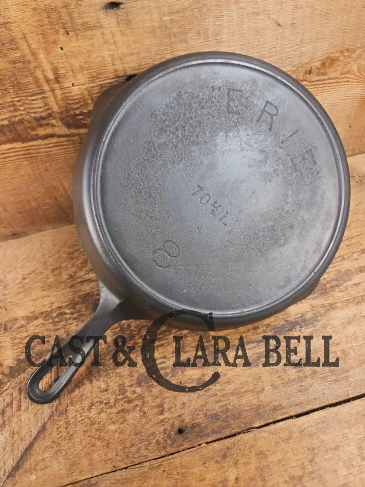 1905-07 Erie (Griswold) #8 Cast Skillet 704 L. 5th Series Model a wonderful example of Erie craftsmanship. GREAT daily
