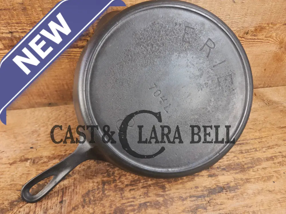1905-07 Erie (Griswold) #8 Cast Skillet 704 L. 5th Series Model a wonderful example of Erie craftsmanship. GREAT daily