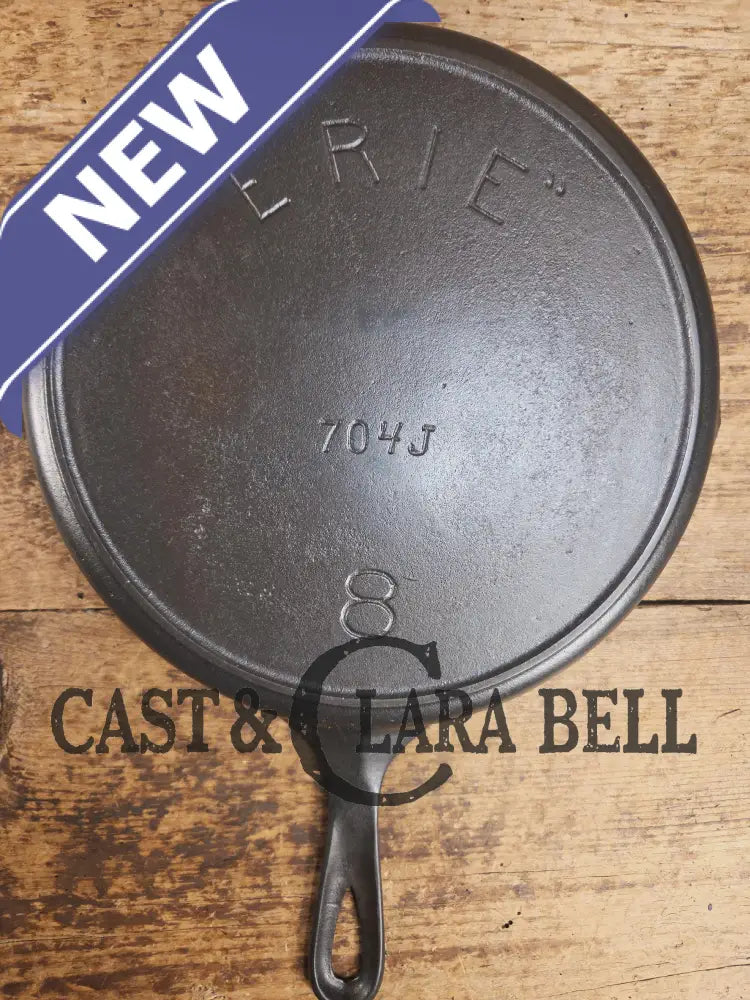 1905-07 Erie (Griswold) #8 Cast Skillet 704J. 5th Series Model a wonderful example of Erie craftsmanship. GREAT daily