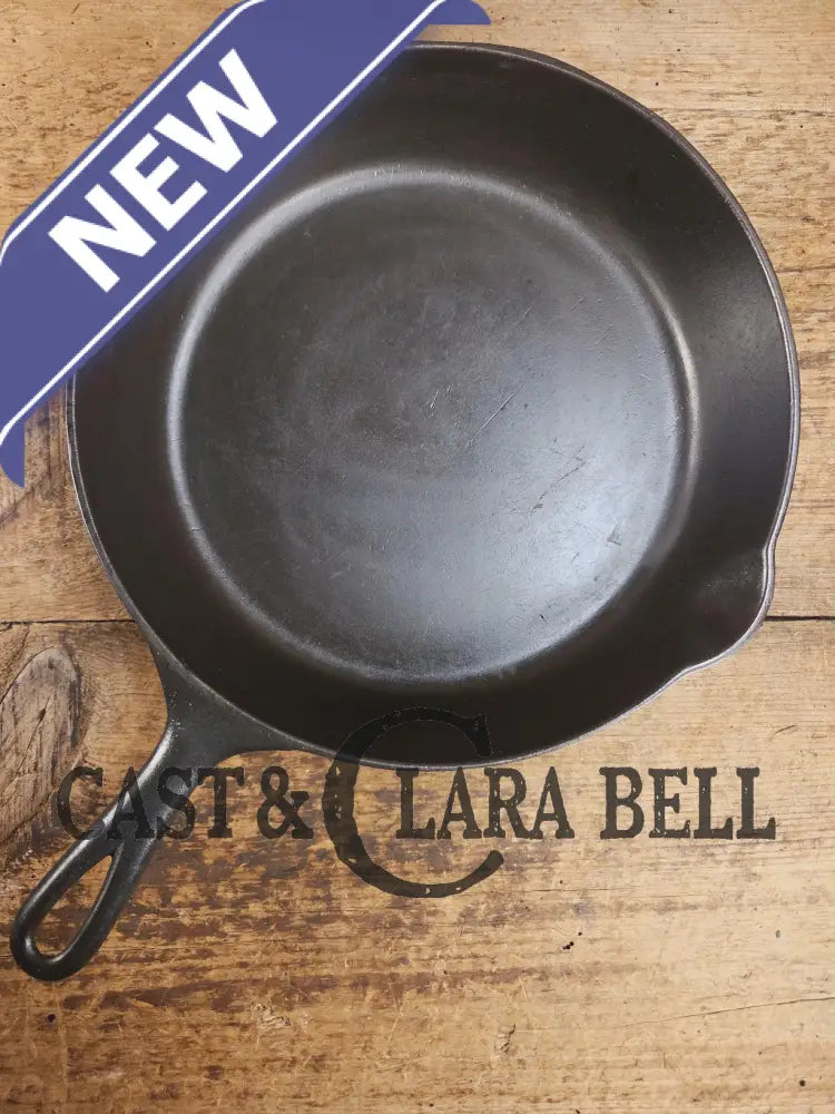 1905-07 Erie (Griswold) #8 Cast Skillet 704J. 5th Series Model a wonderful example of Erie craftsmanship. GREAT daily
