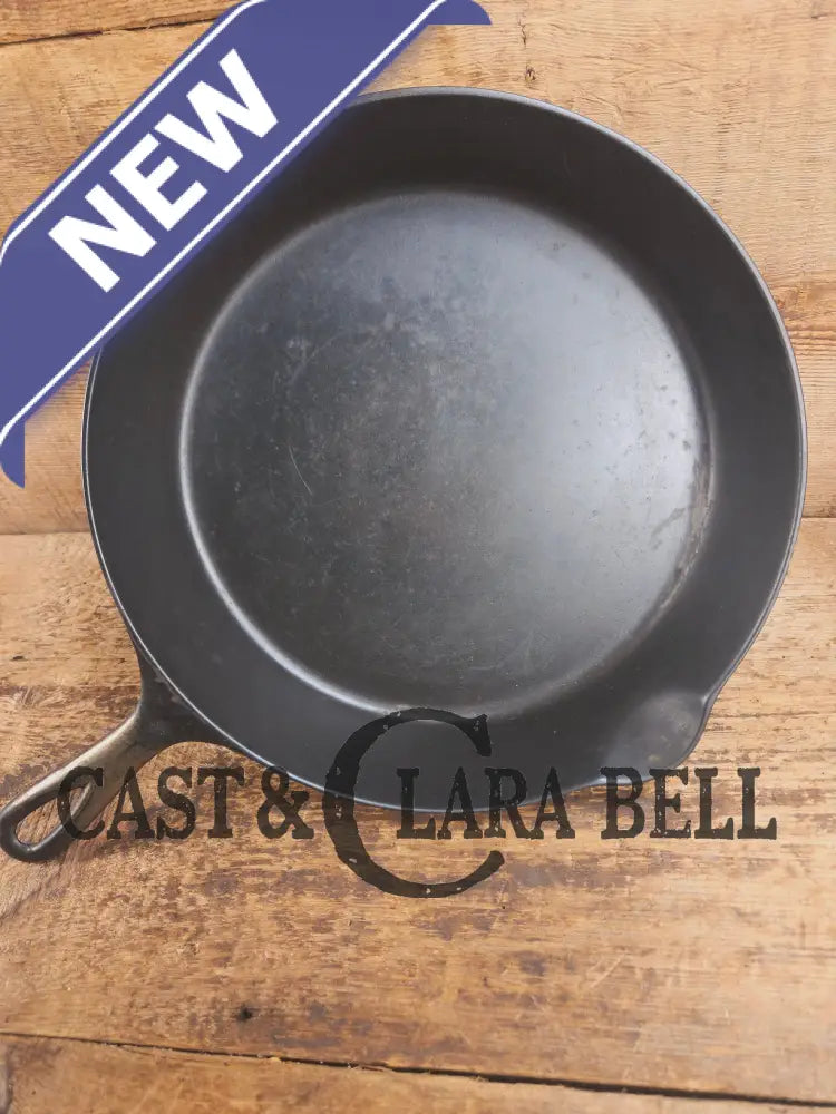 1905-07 Erie (Griswold) #9 Cast Skillet 710. 5th Series Model a wonderful example of Erie craftsmanship. GREAT daily