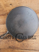 1905-07 Erie (Griswold) #9 Cast Skillet 710. 5th Series Model a wonderful example of Erie craftsmanship. GREAT daily