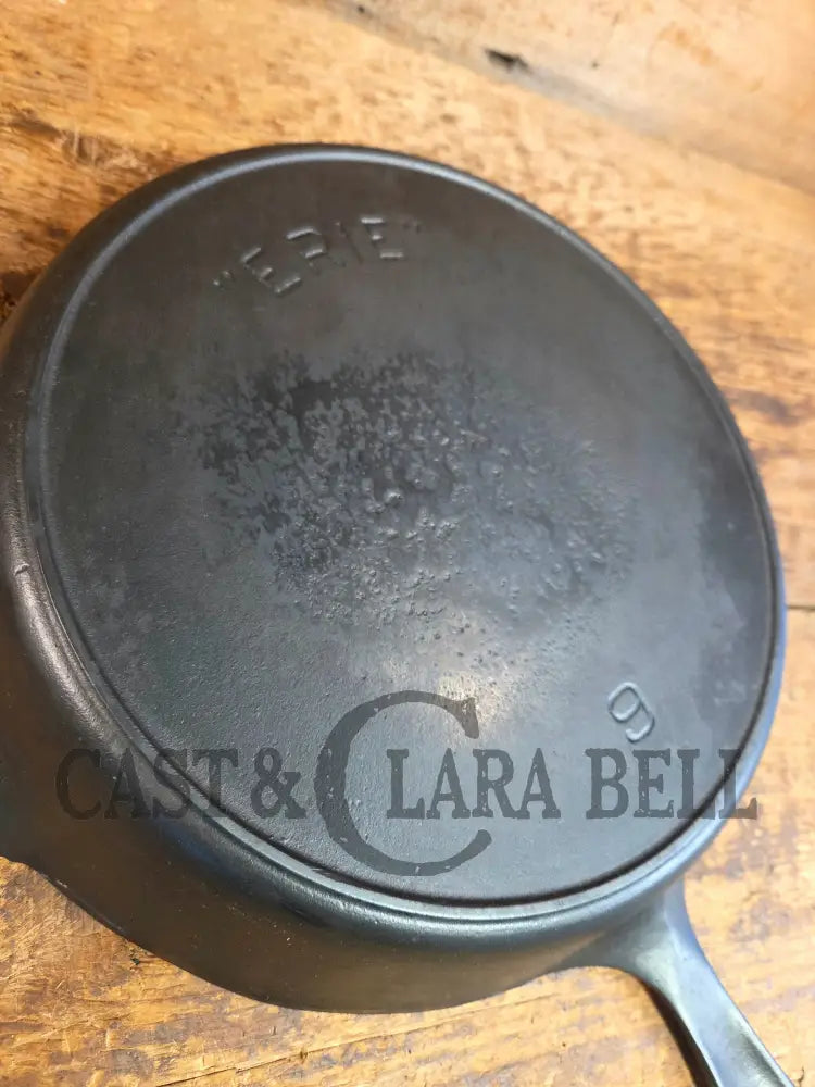 1905-07 Erie (Griswold) #9 Cast Skillet 710. 5th Series Model a wonderful example of Erie craftsmanship. GREAT daily