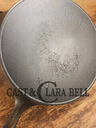 1905-07 Erie (Griswold) #9 Cast Skillet 710. 5th Series Model a wonderful example of Erie craftsmanship. GREAT daily