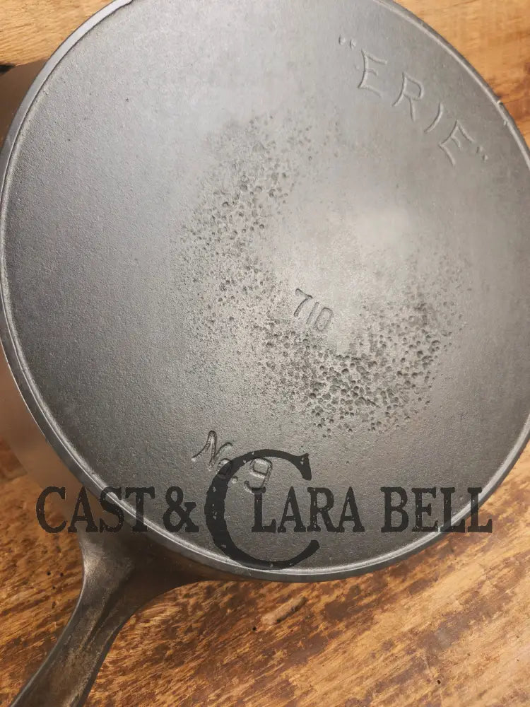 1905-07 Erie (Griswold) #9 Cast Skillet 710. 5th Series Model a wonderful example of Erie craftsmanship. GREAT daily