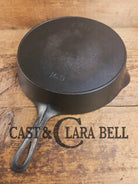1905-07 Erie (Griswold) #9 Cast Skillet 710. 5th Series Model a wonderful example of Erie craftsmanship. GREAT daily