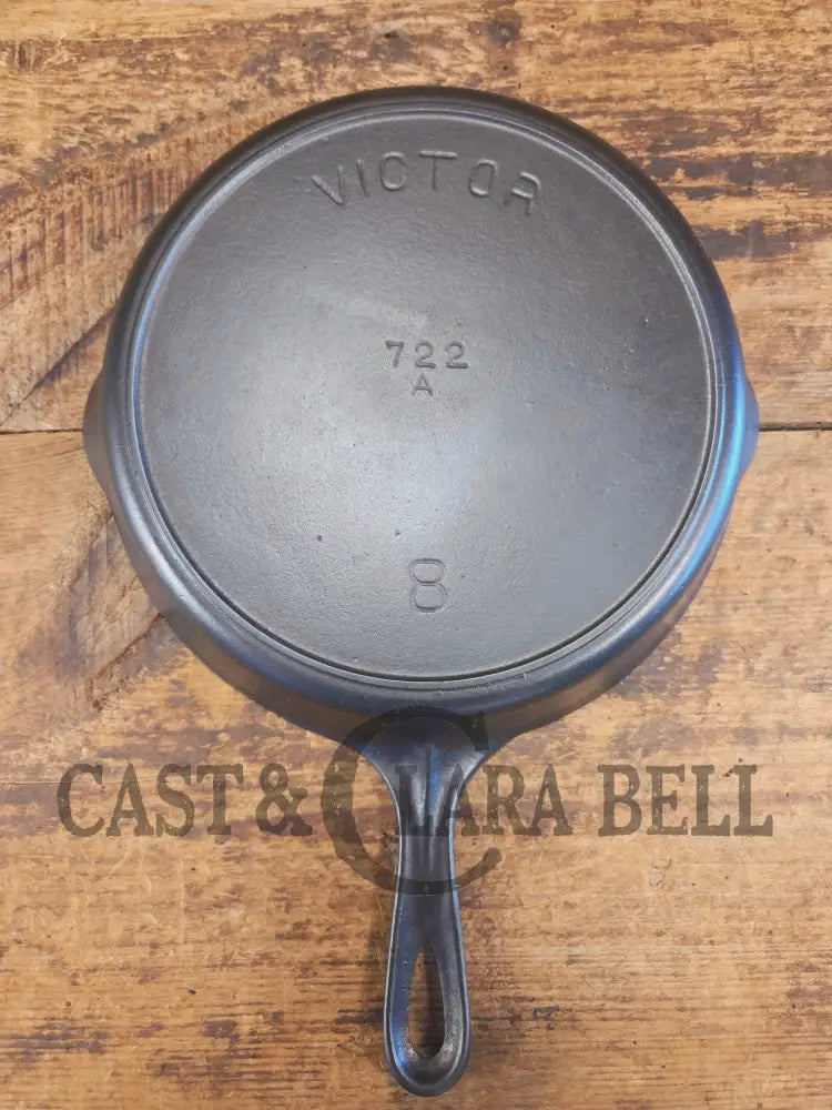 1905-1909! Second series Griswold Victor #8 Skillet 722 A. Restored and Ready to Use! - Skillet