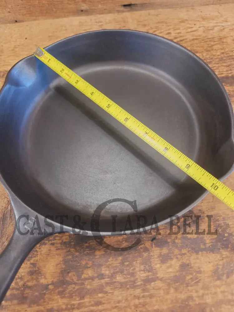 1905-1909! Second series Griswold Victor #8 Skillet 722 A. Restored and Ready to Use! - Skillet