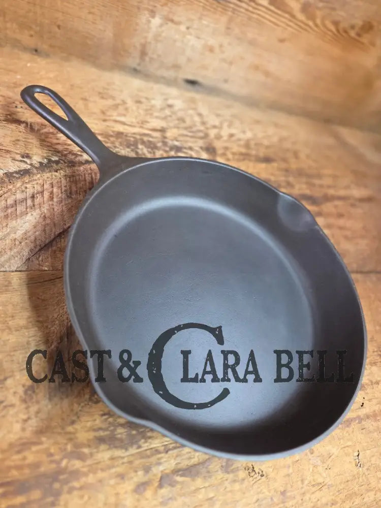 1905-1909! Second series Griswold Victor #8 Skillet 722 B. Restored and Ready to Use! Skillet