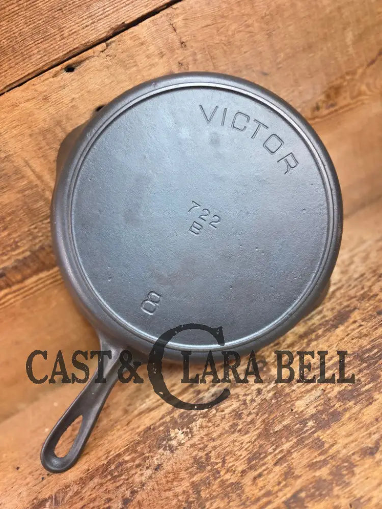1905-1909! Second series Griswold Victor #8 Skillet 722 B. Restored and Ready to Use! Skillet