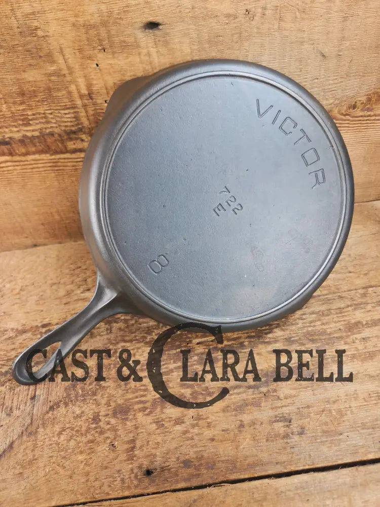 1905-1909! Second series Griswold Victor #8 Skillet 722 E. Restored and Ready to Use one of our underrated favorites!