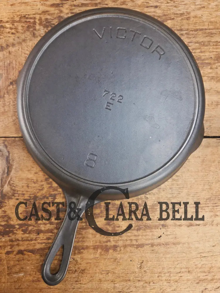 1905-1909! Second series Griswold Victor #8 Skillet 722 E. Restored and Ready to Use one of our underrated favorites!
