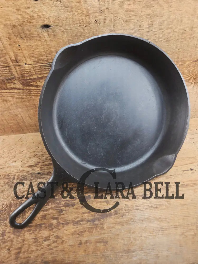 1905-1909! Second series Griswold Victor #8 Skillet 722. Restored and Ready to Use! Skillet