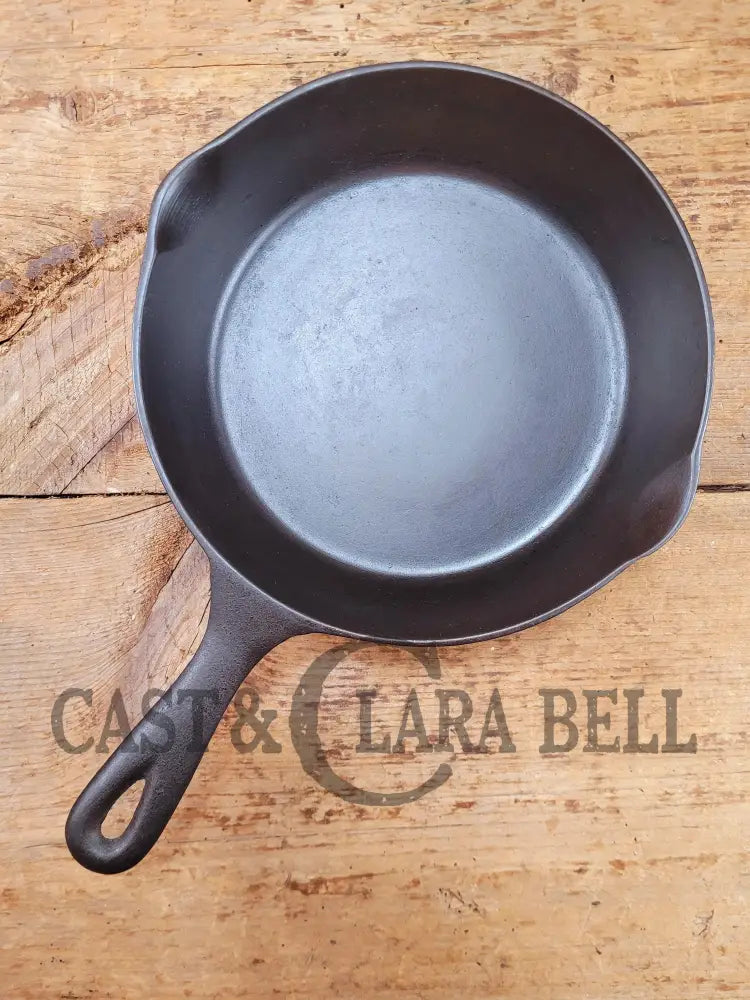 1910-20’s Chicago Hardware Foundry #5 Cast Iron Diamond Skillet with Heat Ring. Our favorite foundry story restored &