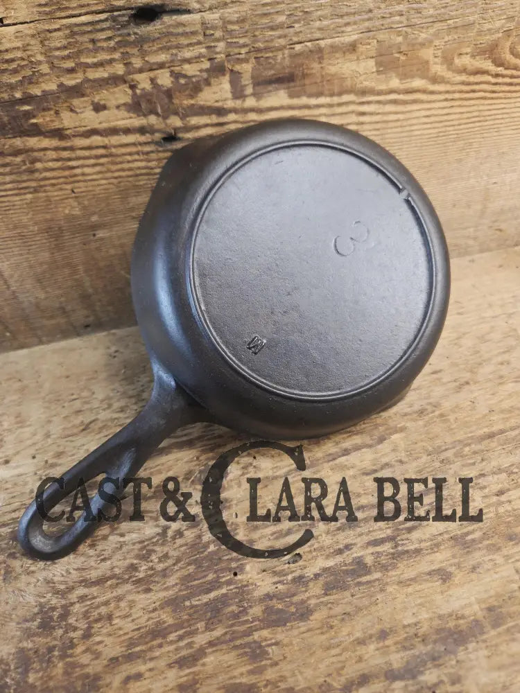 1910’s Era Lodge #3 Cast Iron Skillet Raised ’W’ Single Notch heat ring SC24 Skillet