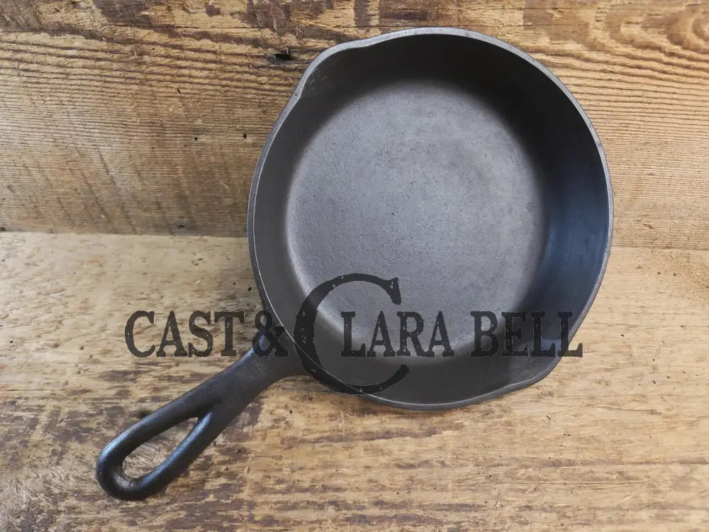 1910’s Era Lodge #3 Cast Iron Skillet Raised ’W’ Single Notch heat ring SC24 Skillet