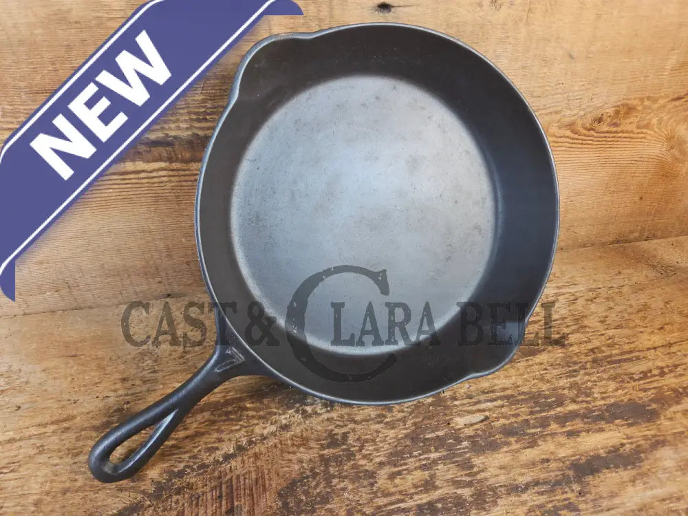1910’s Era Lodge RAISED #7 Cast Iron Skillet Raised ’I’ No Notch heat ring - Skillet