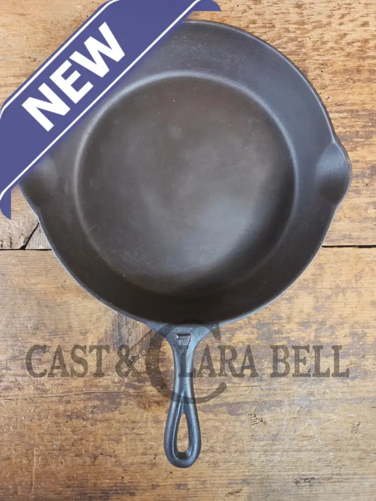 1910’s Era Lodge RAISED #7 Cast Iron Skillet Raised ’I’ No Notch heat ring - Skillet