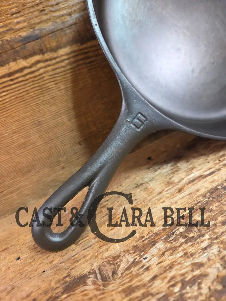 1910’s Griswold #6 Cast Iron Skillet with Slant Logo and FULL EPU 699 A Skillet