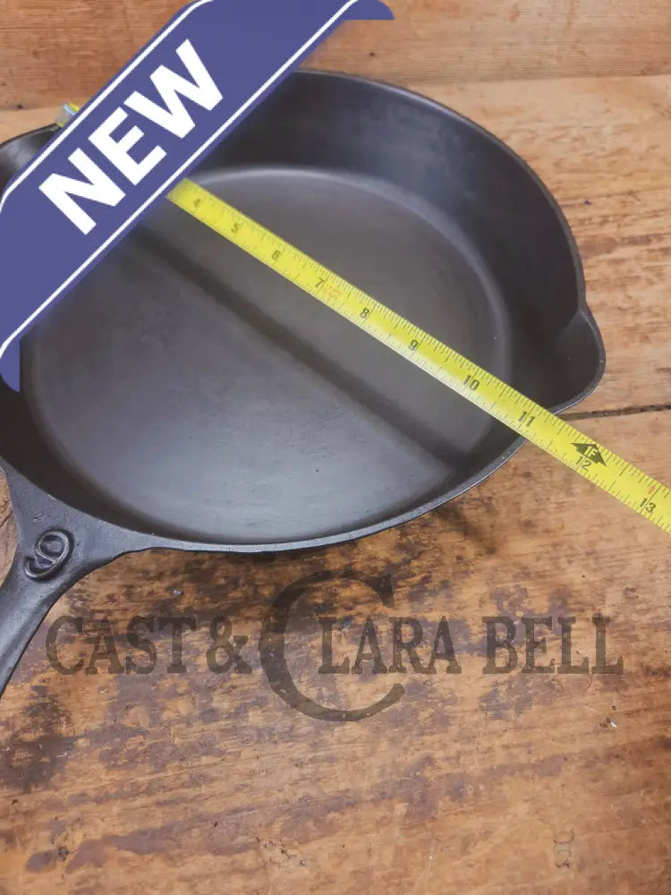 1910’s Lodge #9 Skillet with Arc Logo Heat Ring Raised ’H’. Our favorite line of daily skillets! - Skillet