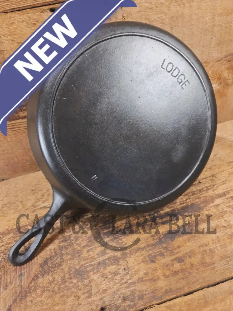 1910’s Lodge #9 Skillet with Arc Logo Heat Ring Raised ’H’. Our favorite line of daily skillets! - Skillet
