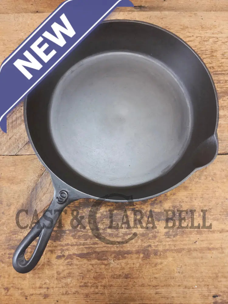 1910’s Lodge #9 Skillet with Arc Logo Heat Ring Raised ’H’. Our favorite line of daily skillets! - Skillet