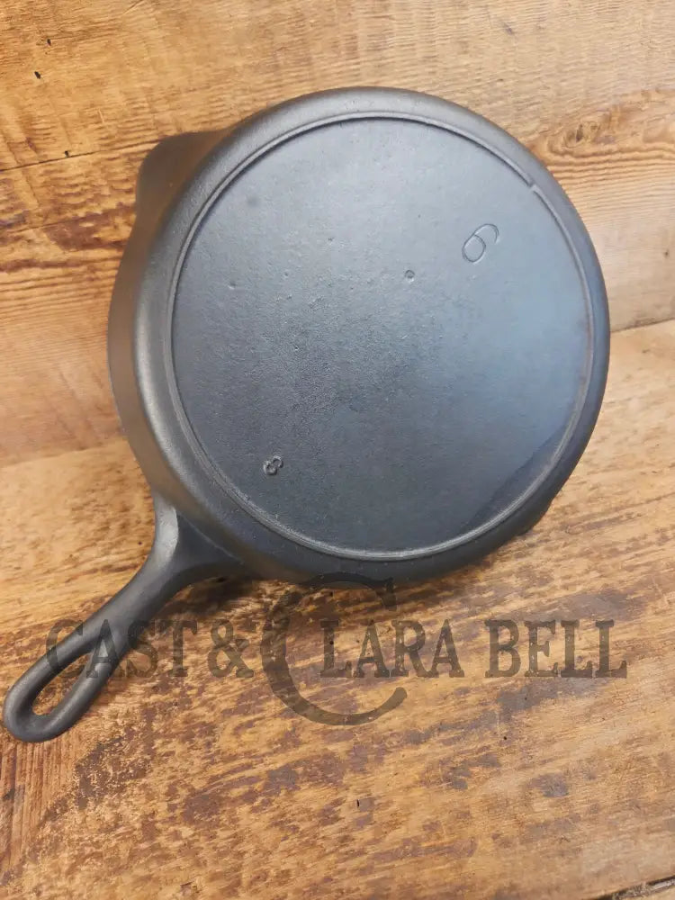 1910’s very early Lodge #6 Cast Iron Skillet with Single Notch and Raised S at 6 O’clock position - Skillet