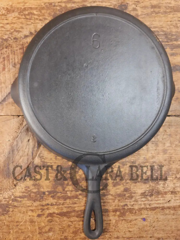 1910’s very early Lodge #6 Cast Iron Skillet with Single Notch and Raised S at 6 O’clock position - Skillet