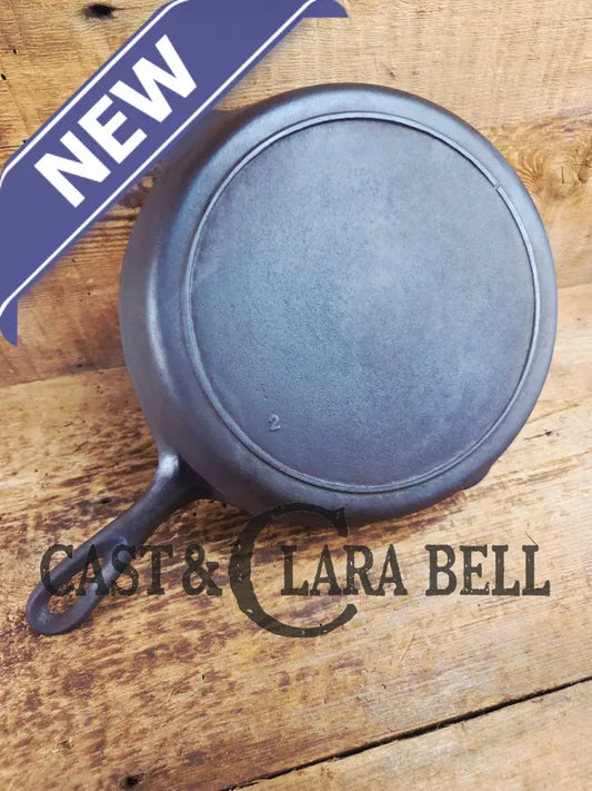 1910’s very early Lodge #8 Cast Iron Skillet with Single Notch and Raised #2 at 6 O’clock position Skillet