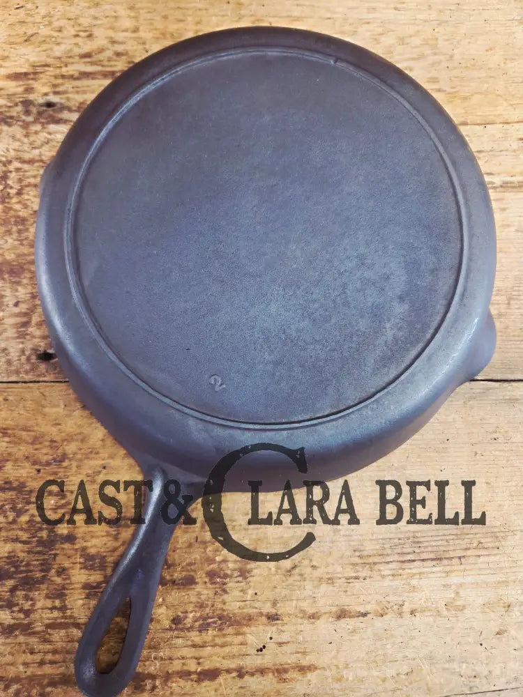 1910’s very early Lodge #8 Cast Iron Skillet with Single Notch and Raised #2 at 6 O’clock position Skillet