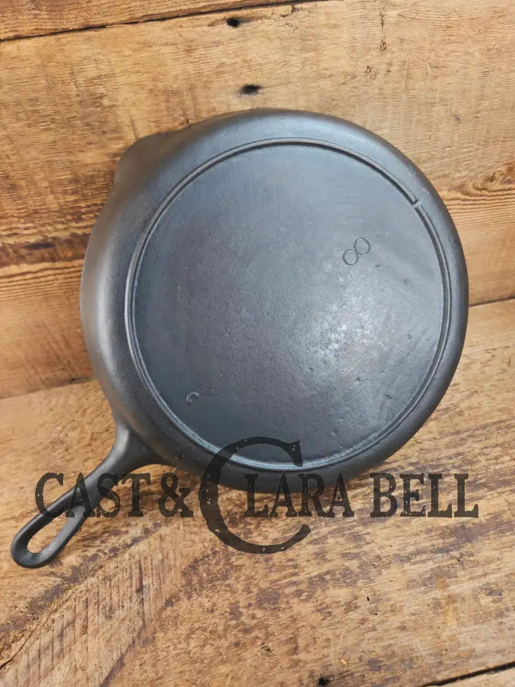 1910’s very early Lodge #8 Cast Iron Skillet with Single Notch and Raised C Skillet