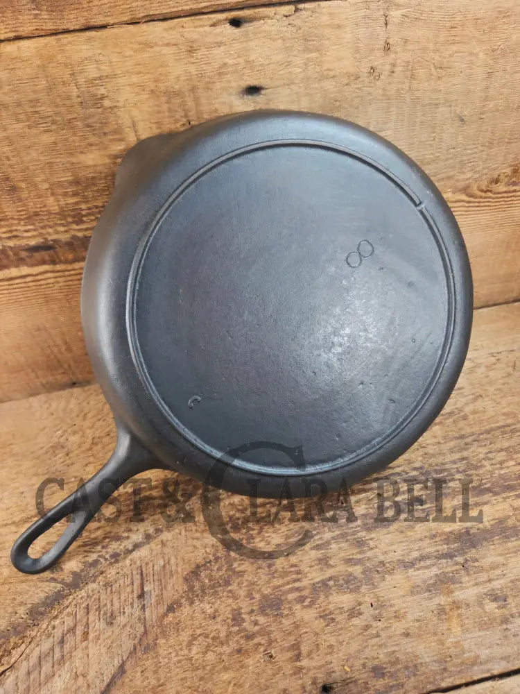 1910’s very early Lodge #8 Cast Iron Skillet with Single Notch and Raised C Skillet