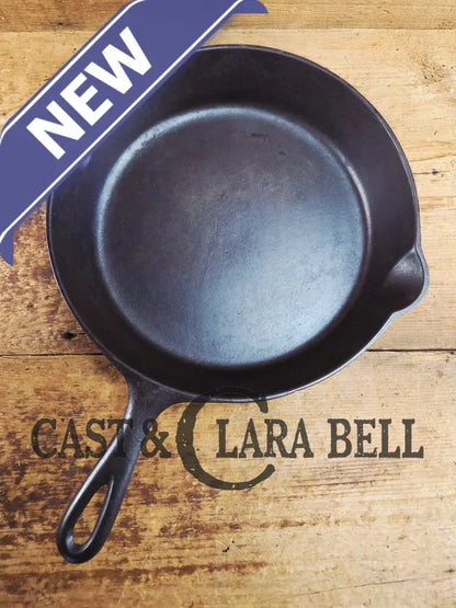 1910’s very early Lodge #8 Cast Iron Skillet with Single Notch and Raised I at 6 O’clock position Skillet