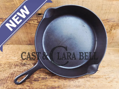 1910’s very early Lodge #8 Cast Iron Skillet with Single Notch and Raised I at 6 O’clock position Skillet