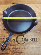 1910’s very early Lodge #8 Cast Iron Skillet with Single Notch and Raised I at 6 O’clock position Skillet