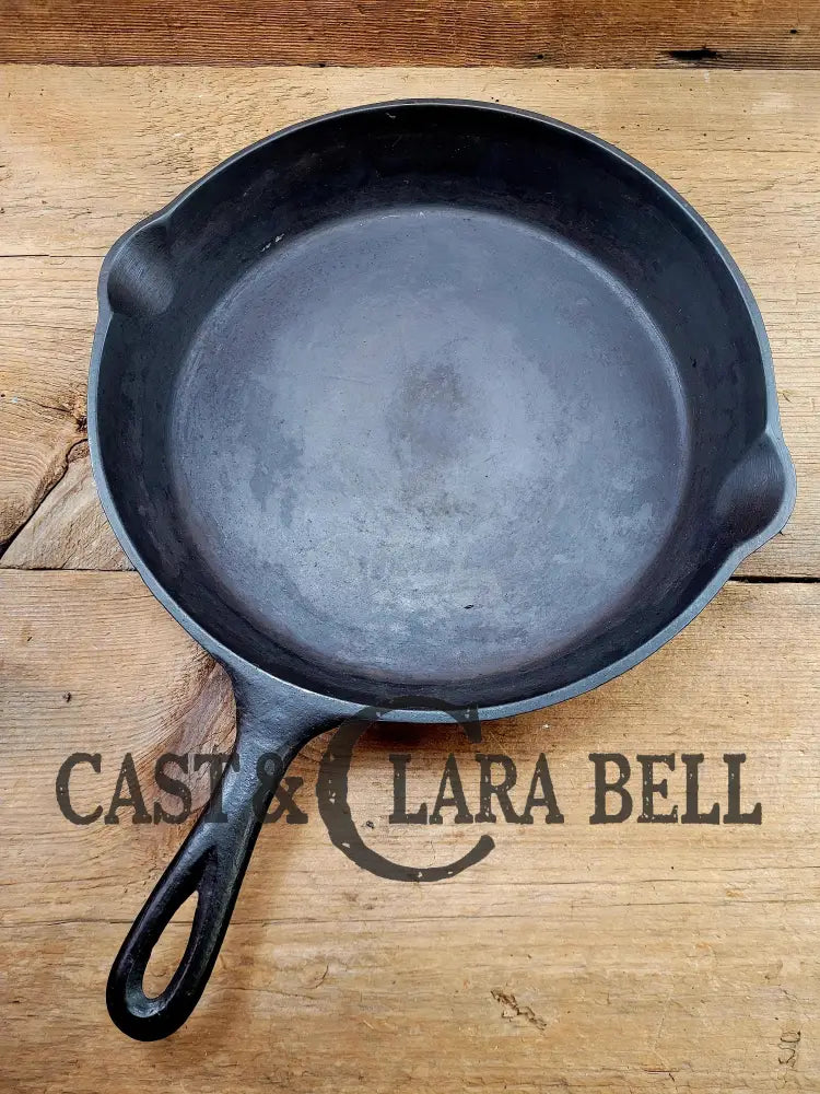 1910’S Very Early Lodge #8 Cast Iron Skillet With Single Notch And Raised P!