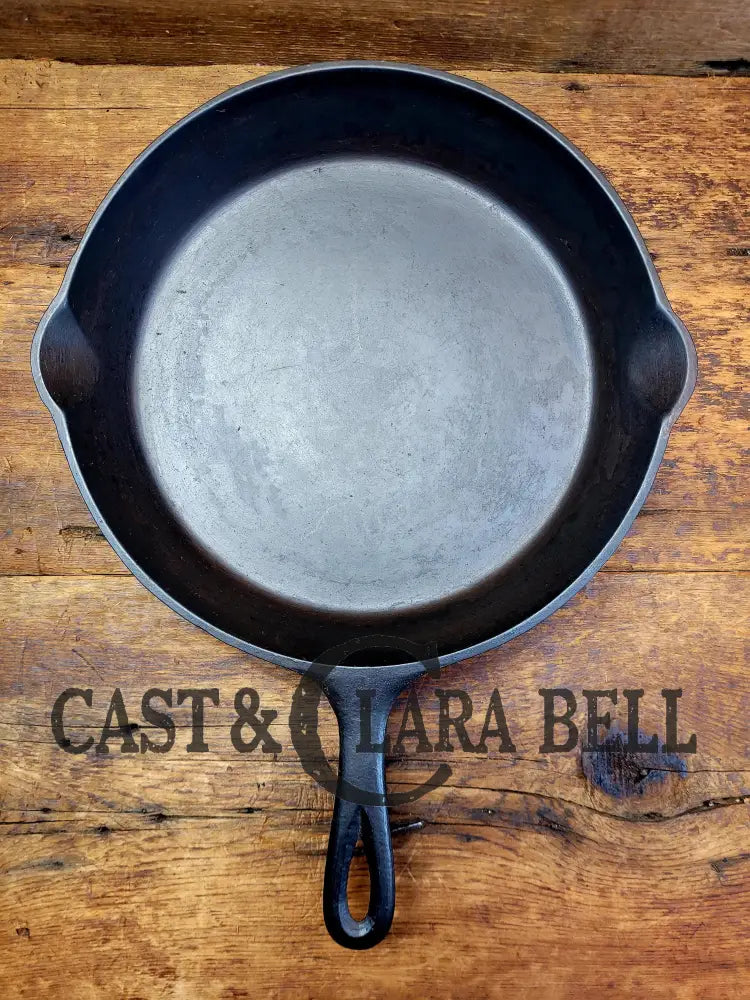 1910’S Very Early Lodge #8 Cast Iron Skillet With Single Notch And Raised P!