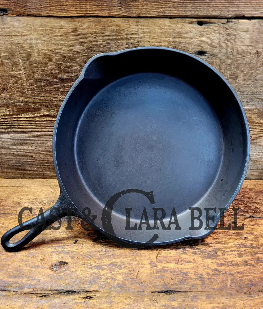 1910’S Very Early Lodge #8 Cast Iron Skillet With Single Notch And Raised P!