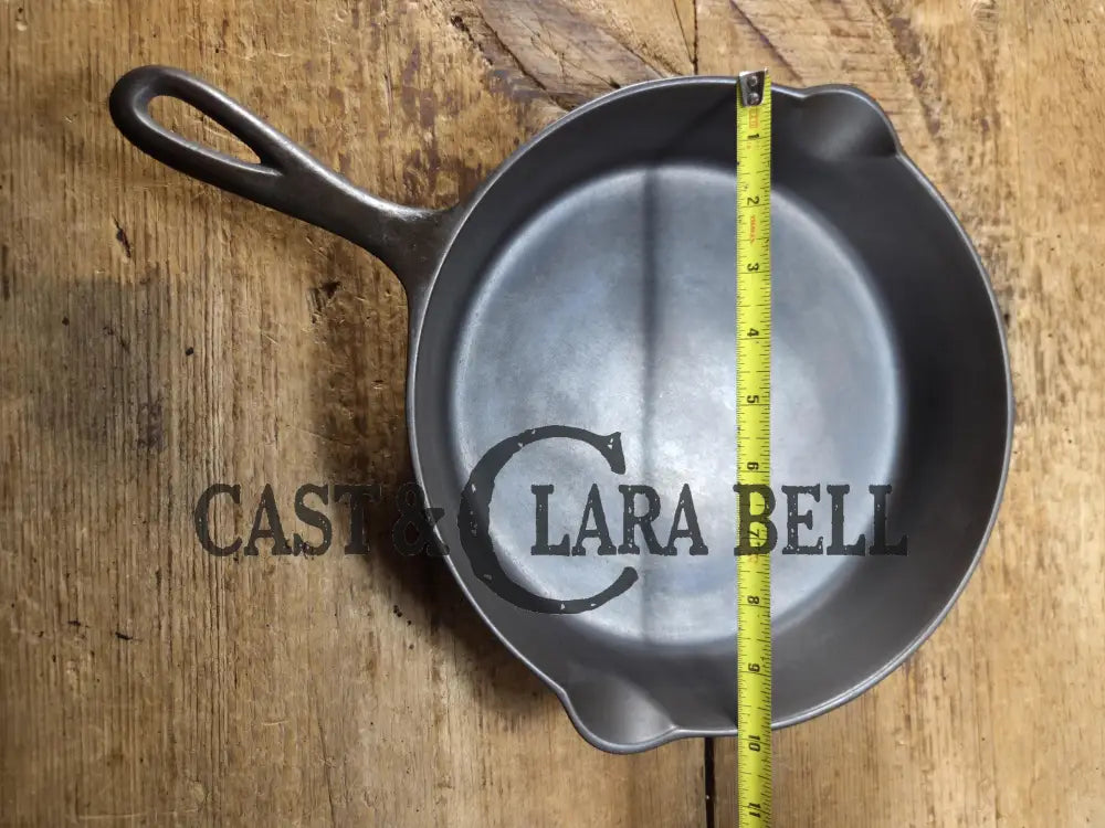 1910’s very early Lodge #8 Cast Iron Skillet with Single Notch and Raised S! SC24 Skillet